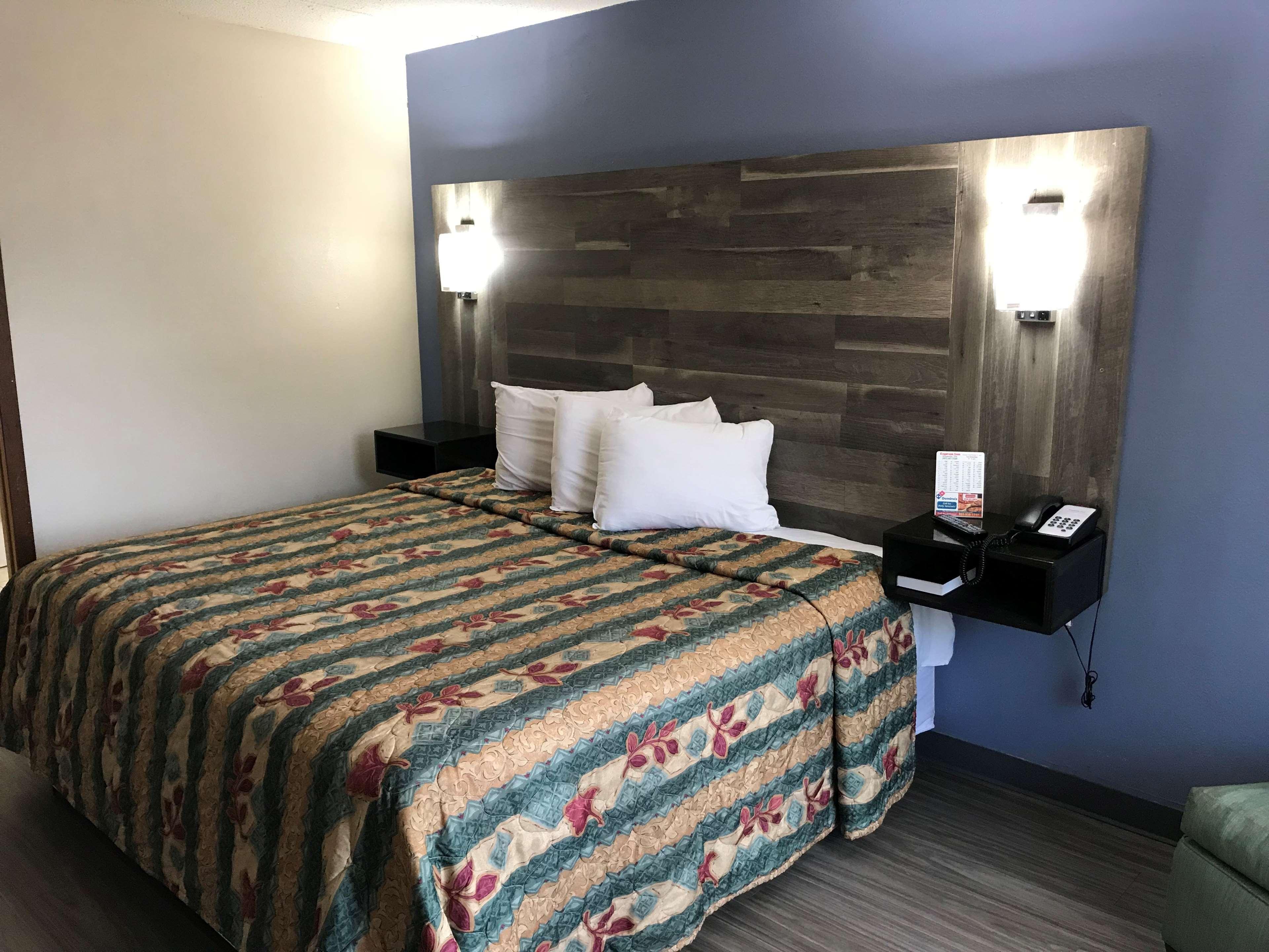 Days Inn By Wyndham Knoxville North Powell Bagian luar foto